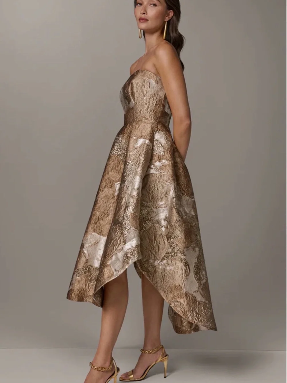 BROCADE STRAPLESS PLEATED MIDI GOWN